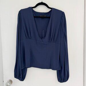 La Femme en Noir Bishop Blouse in Navy Blue